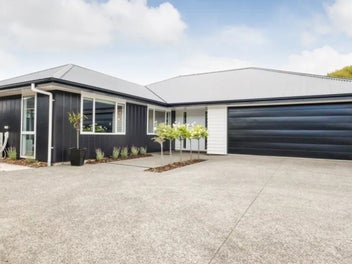 24 Freedom Drive, Kelvin Grove, Palmerston North