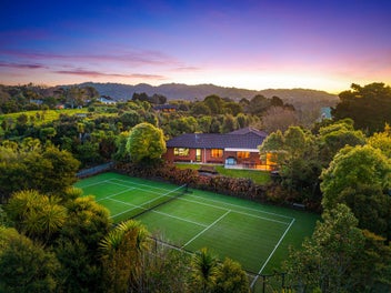 122 Parker Road, Oratia, Auckland