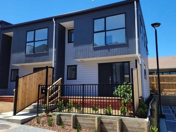 36 Raupeti Lane, Henderson, Auckland