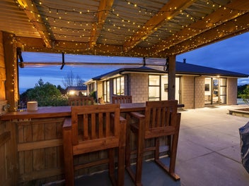 32 Kayforce Road, Ocean View, Dunedin