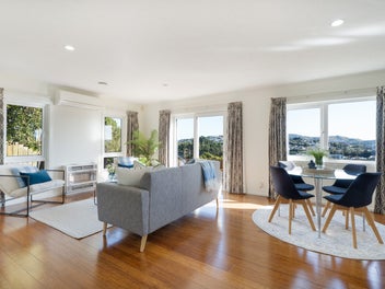 27B Kentwood Drive, Woodridge, Wellington