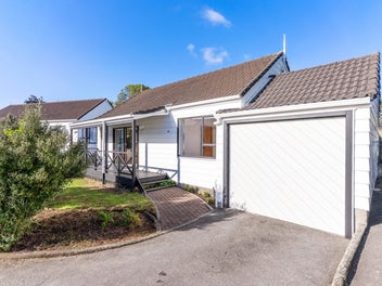 107 Beazley Avenue, Paparangi, Wellington