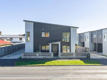 1/105 Knighton Road, Hillcrest, Hamilton