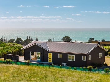 28 Tama Road, Riversdale Beach, Masterton