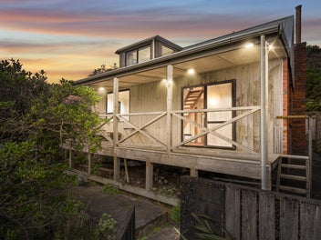 2B Happy Valley Road, Ōwhiro Bay, Wellington