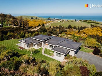 28 Kayforce Road, Ocean View, Dunedin