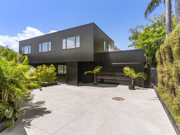 35A Montgomery Avenue, Belmont, Auckland