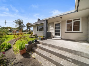 1/1 Robertson Road, Favona, Auckland