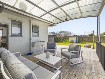 11 Tasman Street, Opunake