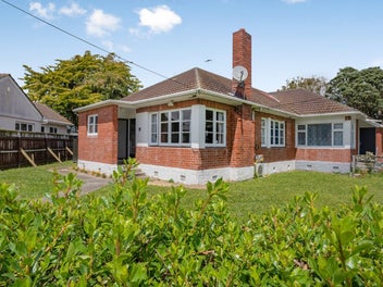 70 Hall Crescent, Epuni, Lower Hutt