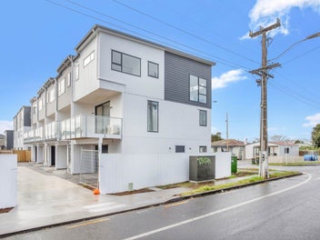 1/2A Cambridge Road, Manurewa, Auckland