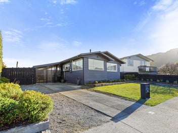 59 Pasadena Crescent, Totara Park, Upper Hutt