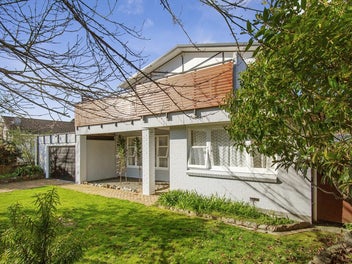 50 Oregon Drive, Maoribank, Upper Hutt