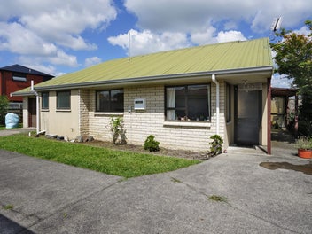 38A McCracken Avenue, Hillcrest, Hamilton