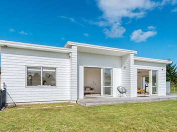 75 Ata-Mahina Way, Ruakaka