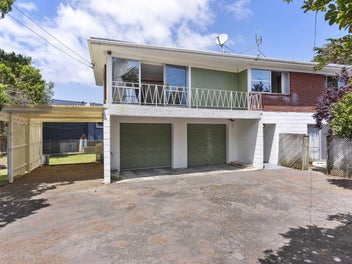 27 First View Avenue, Beachlands, Auckland