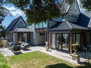 111 Arapiki Road, Stoke, Nelson