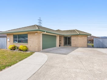 12 Percy Kinsman Crescent, Riverstone Terraces, Upper Hutt