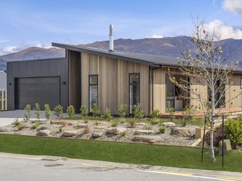 13 Armidale Crescent, Wanaka, Wānaka