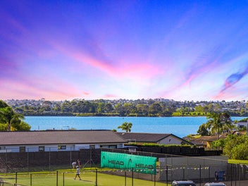 151 Fisher Parade, Farm Cove, Auckland