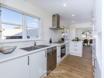 56 Thomas Street, Stokes Valley, Lower Hutt