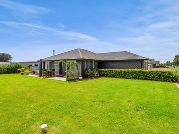 9 Smith Street, Lepperton, New Plymouth