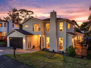 42 Newbury Place, Schnapper Rock, Auckland