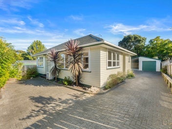 37A Neal Avenue, Glenfield, Auckland