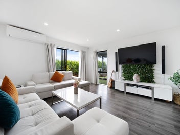 11 Tuuhura Road, Pukekohe, Pukekohe