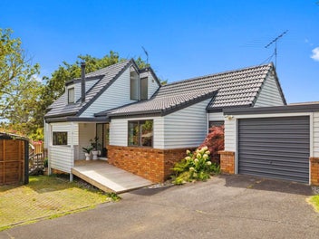 16 Zion Road, Birkenhead, Auckland