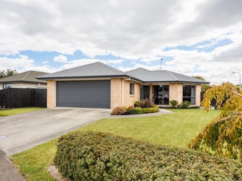 49 Peter Hall Drive, Kelvin Grove, Palmerston North