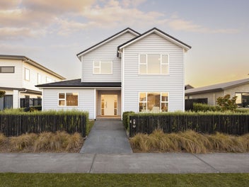 8 Lavinias Way, Chartwell, Hamilton