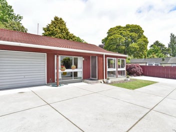 1/5 Hythe Lane, Saint Martins, Christchurch