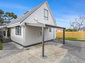 9B Sunnyside Crescent, Papatoetoe, Auckland