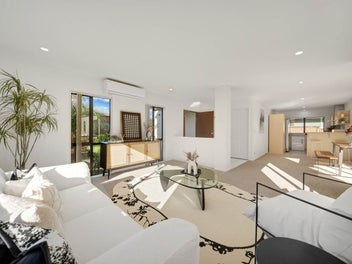 13 Columbia Place, Albany, Auckland