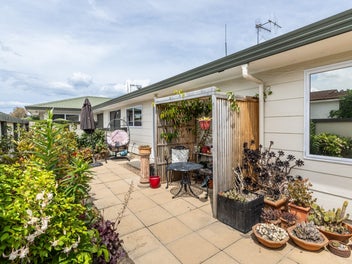 1/84 KING ST, TARADALE, NAPIER