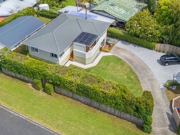 1 Poplar Road, Stanmore Bay, Whangaparaoa