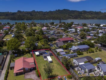 17 Cook Drive, Whitianga