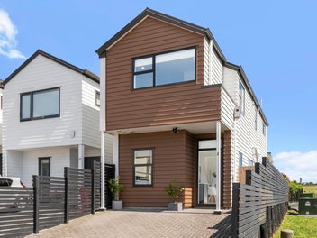 2 Mata Lane, Stanmore Bay, Whangaparaoa