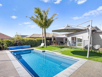 43 Aberdeen Crescent, Wattle Downs, Auckland