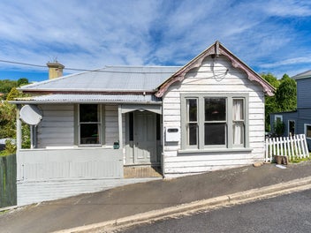 16 Dalry Street, Mornington, Dunedin