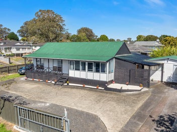 7 Frobisher Way, Clendon Park, Auckland