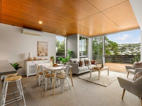 10/3 Severn Street, Island Bay, Wellington
