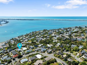 63 Te Awakura Terrace, Mount Pleasant, Christchurch