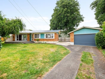 76 Mears Road, St Andrews, Hamilton