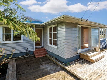 10 Anthony Street, Tawa, Wellington