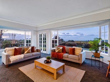 24B Pahoia Road, Tauranga