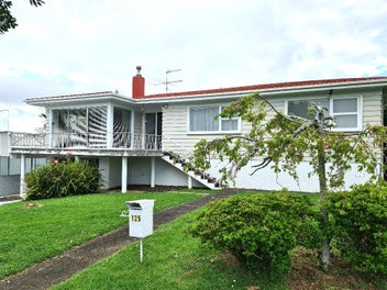 125 Reeves Road, Pakuranga Heights, Auckland