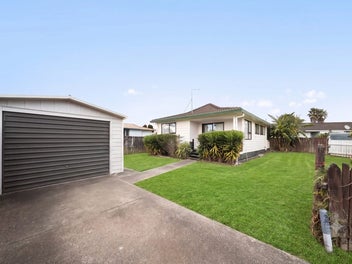 3/7 Haumia Way, Otara, Auckland