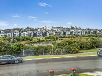 18 Owen Chapman Drive, Red Beach, Red Beach